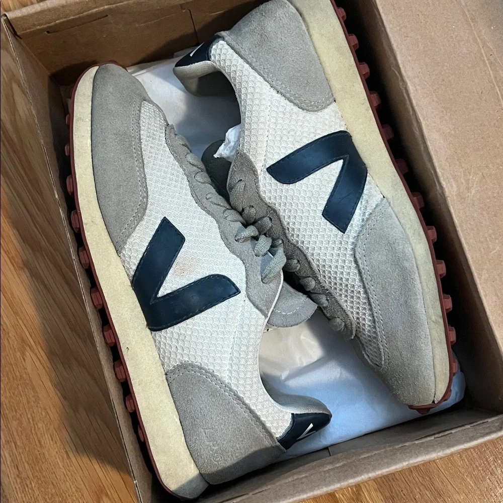 Veja RIO BRANCO HEXAMESH (with original shoebox) - Picture 12 of 13